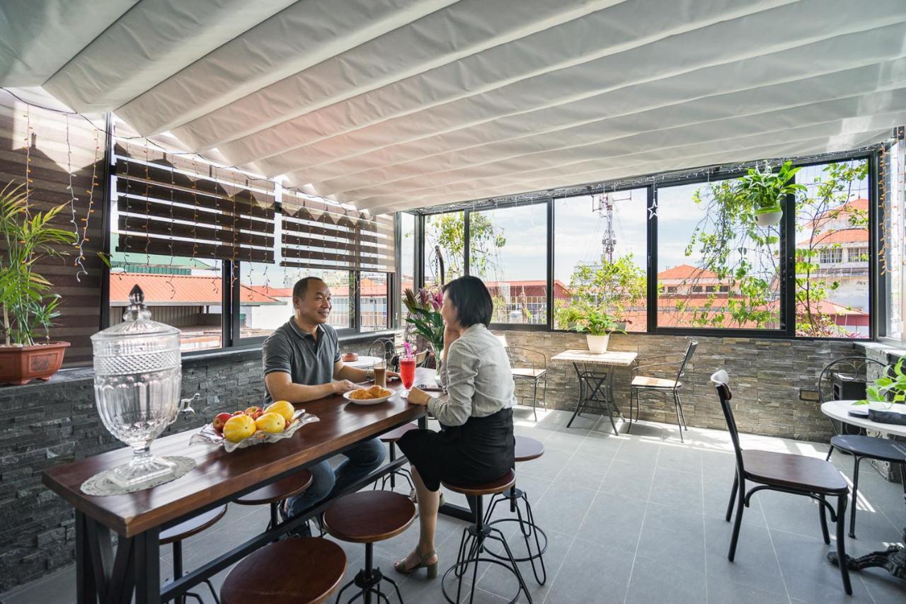 Narcissus Hotel & Apartment Hanoi Bagian luar foto