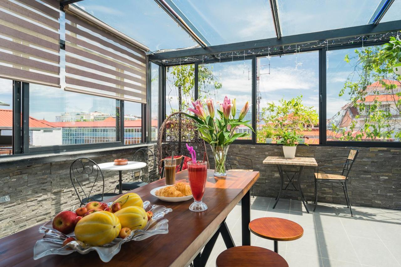 Narcissus Hotel & Apartment Hanoi Bagian luar foto