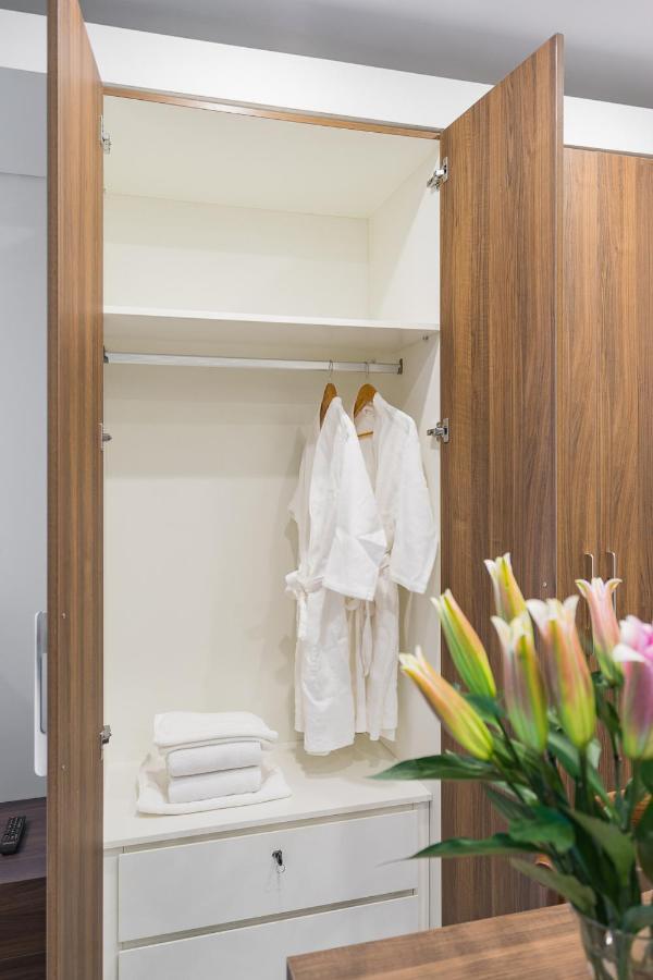 Narcissus Hotel & Apartment Hanoi Bagian luar foto